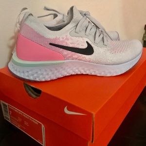 NIKE EPIC REACT FLYKNIT - NEW WITH TAGS/BOX